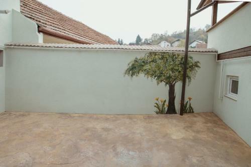 Hostal Brasha Residence