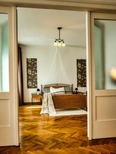 Pinehouse Panoramic Apartment