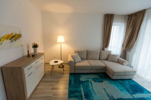 Ella Apartment
