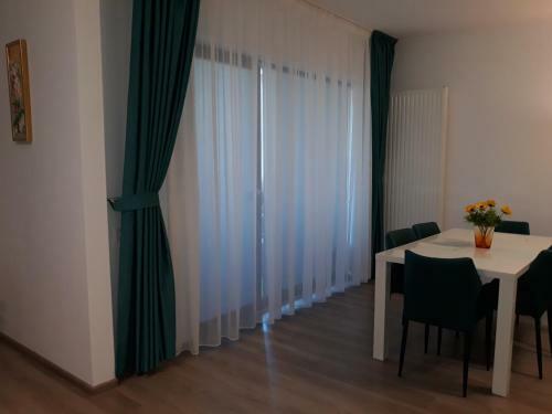Esthetic Apartament