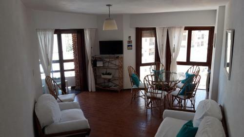 Apartamento Depto, Centro, 3 de La Playa, Luminoso Con Balc�n