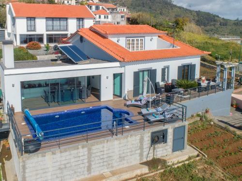 Casa Lira