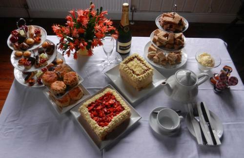 School House Hotel & Restaurant
