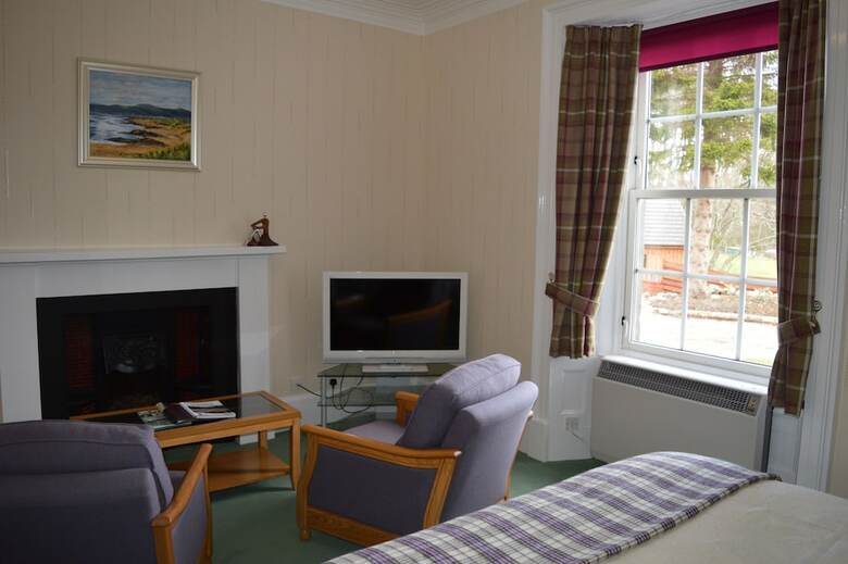 Fairwinds Hotel