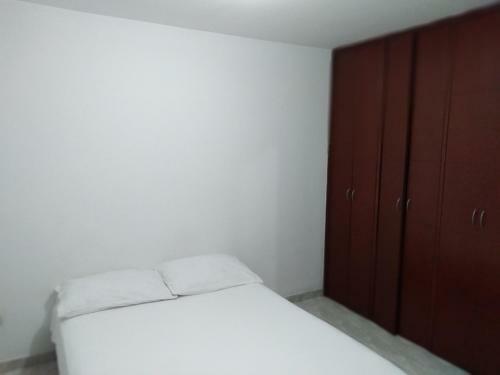 Apartamento Alquilo Comodo Apto Amoblado