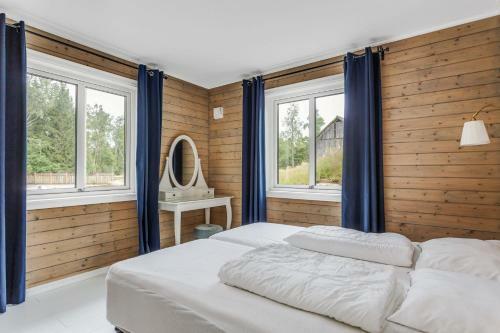 Large Vacationhome With A Modern Design