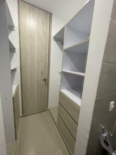 Apartamento En Valle Del Lili, Sur de Cali