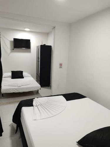 Hotel Black & White