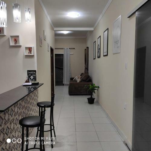 Casa Confort�vel Com Piscina Compartilhada