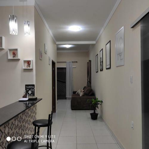 Casa Confort�vel Com Piscina Compartilhada