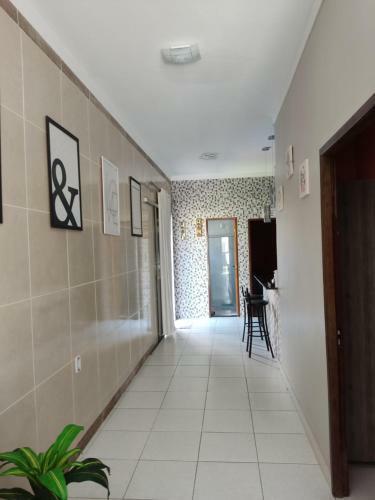 Casa Confort�vel Com Piscina Compartilhada