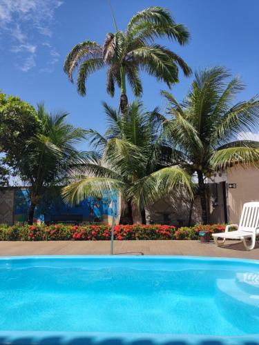 Casa Confort�vel Com Piscina Compartilhada