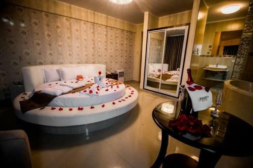 Joneya Hotel
