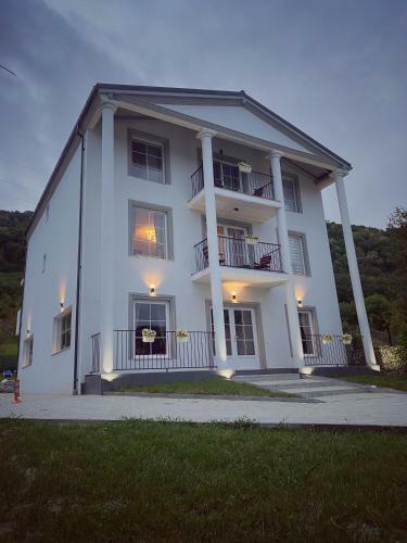 Hostal Green Hill Villa