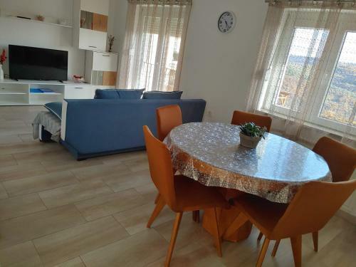 Apartmaji Hrvatin V Kortah