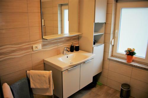 Apartmaji Hrvatin V Kortah