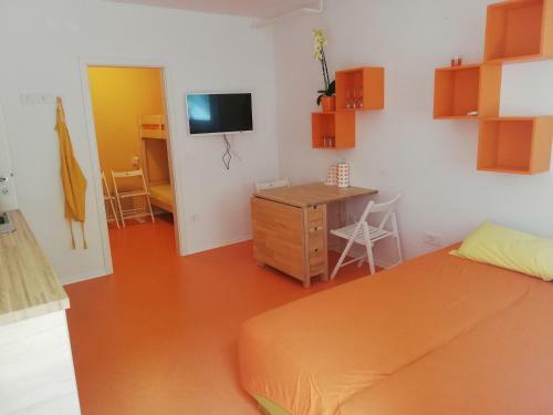 Apartma Ada