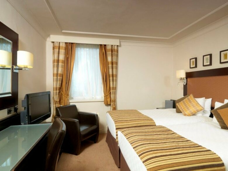 Hotel Thistle London Heathrow Terminal 5