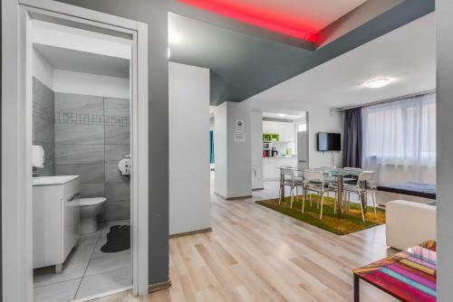 Ben Yehuda - Shabbat Friendly Apartments