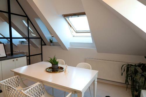 Urban Oasis Apartments With Parking