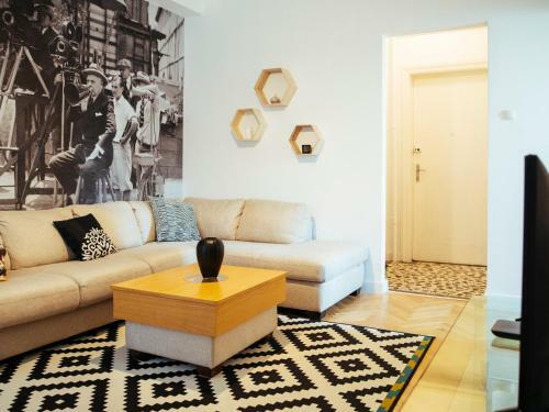 Alba Apartment On Calea Victoriei
