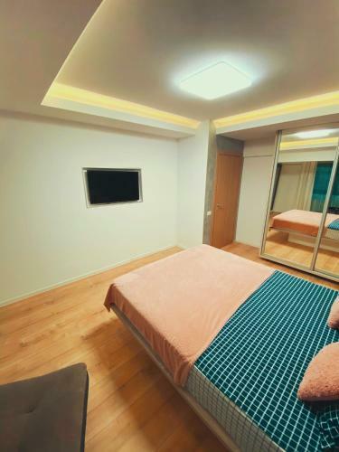 Apartamento Mega Residence Three