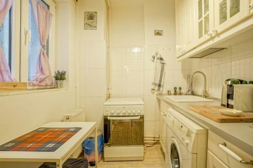 Apartamento Le Petit Paris - 1bdr Apt. Alba Iulia Square