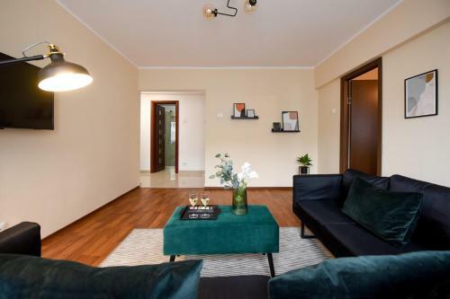 The Chic & Modern Apartment - Homey Bucharest