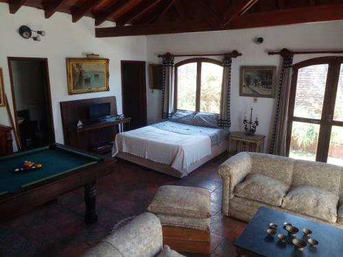 Chalet Con Jardin, Piscina, Parrillero, Pool!