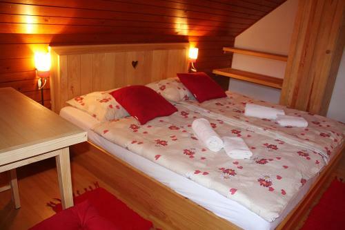 Hostal Apartments And Rooms Cerkovnik