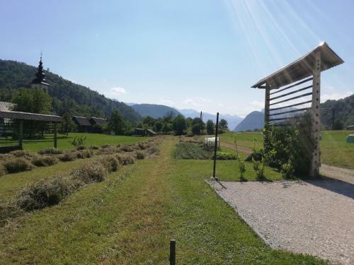 Apartma Pri Bregarju
