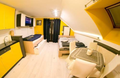 Apartma Lina, Encijan D-38