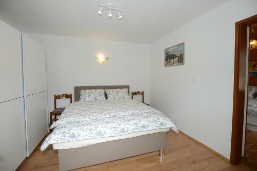 Brane Apartment