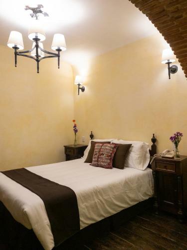 Casa Noble Hotel