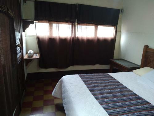 Hotel Acatenango Inn