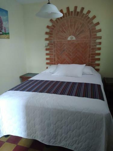 Hotel Acatenango Inn