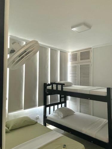 Apartamentos En Edificio Los Delfines