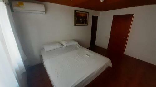 Hostal Paraiso Beach