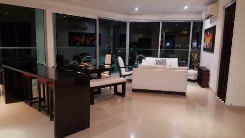 Apartamento Beautiful/spacious/beach/restaurant