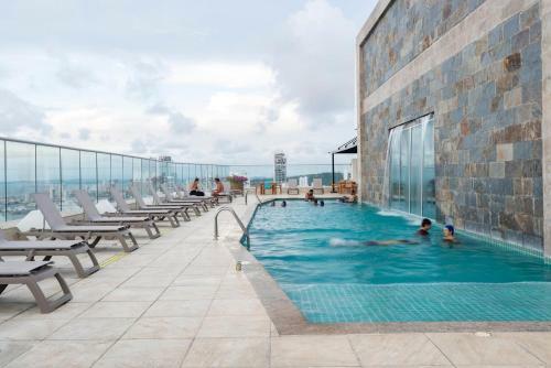 Relaxing 1 Br Beachfront Apartment W Wifi And Pool
