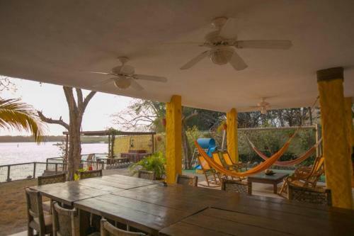 Isla Remanso: Paradise On Earth.