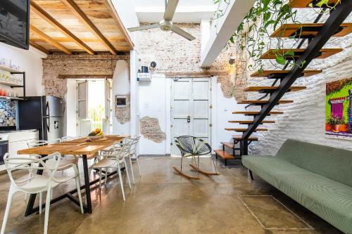 Fun House Pool & Rooftop Best Location Getsemani!