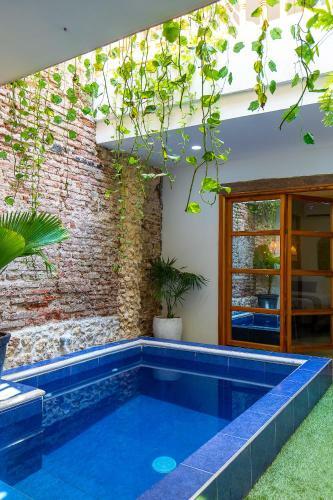 Fun House Pool & Rooftop Best Location Getsemani!