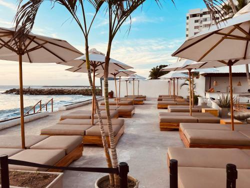 Hotel Wala Beach Club