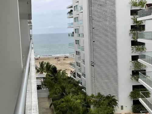 Nice Apartment With Direct Access To The Beach!