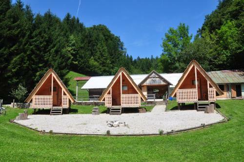 Hostal Wooden Cabin Kamna Gorica