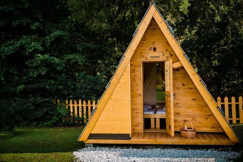 Bed & Breakfast Glamping Ob Robu Gozda
