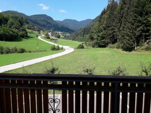 Simnovi Apartmaji - Surrounded By Nature