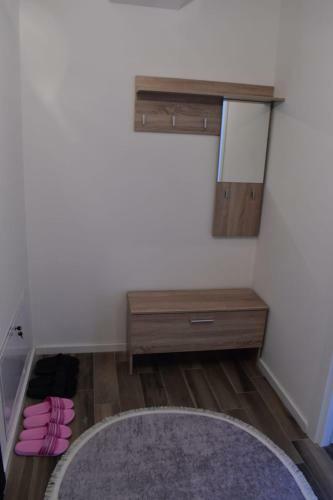 Silver Apartment