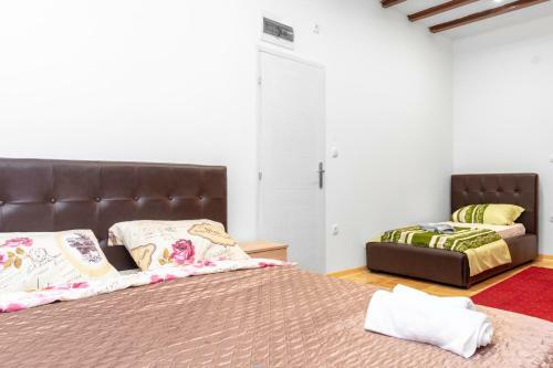 Hostal Fortezza Rooms